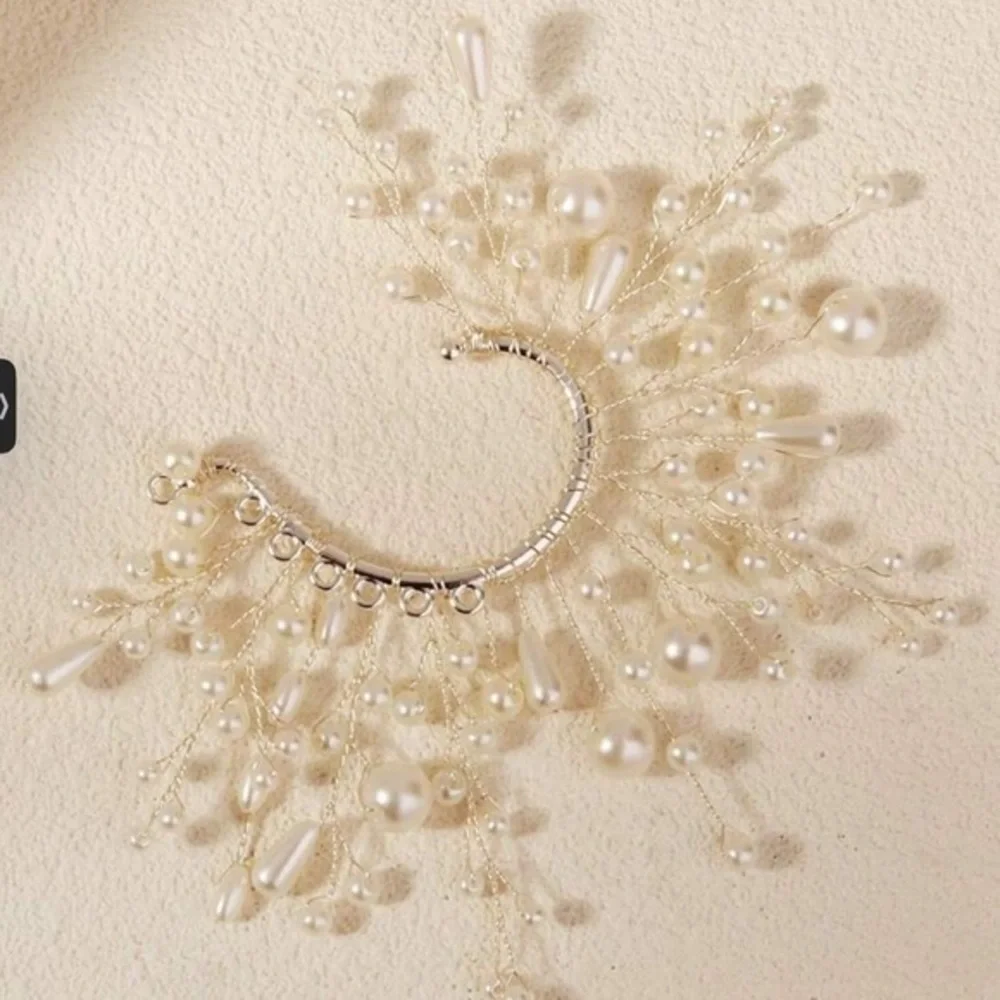 ✨NEW✨ Elegant White Floral Pearl Statement Ear Cuff wedding prom